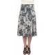 Skirt with multiple marine and white daisies